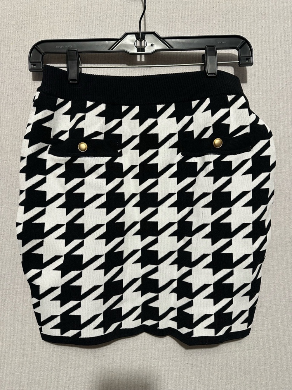 NWT Central Park West Houndstooth Pencil Skirt - size M